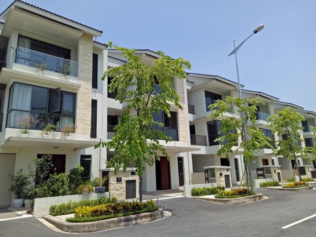 Biệt thự, nhà liền kề ở Hà Nội có giá gần 100 triệu đồng/m2
