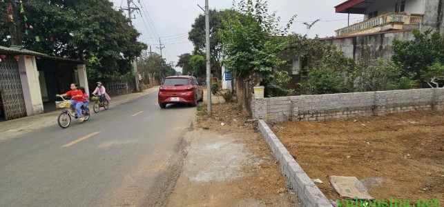 Bán Mảnh Đất 154 m2 Trục Chính Đoài Phương